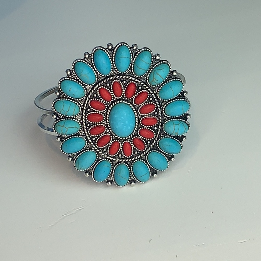 Boho Western Style Squash Blossom Hinge Bracelet - Picture 5 of 7